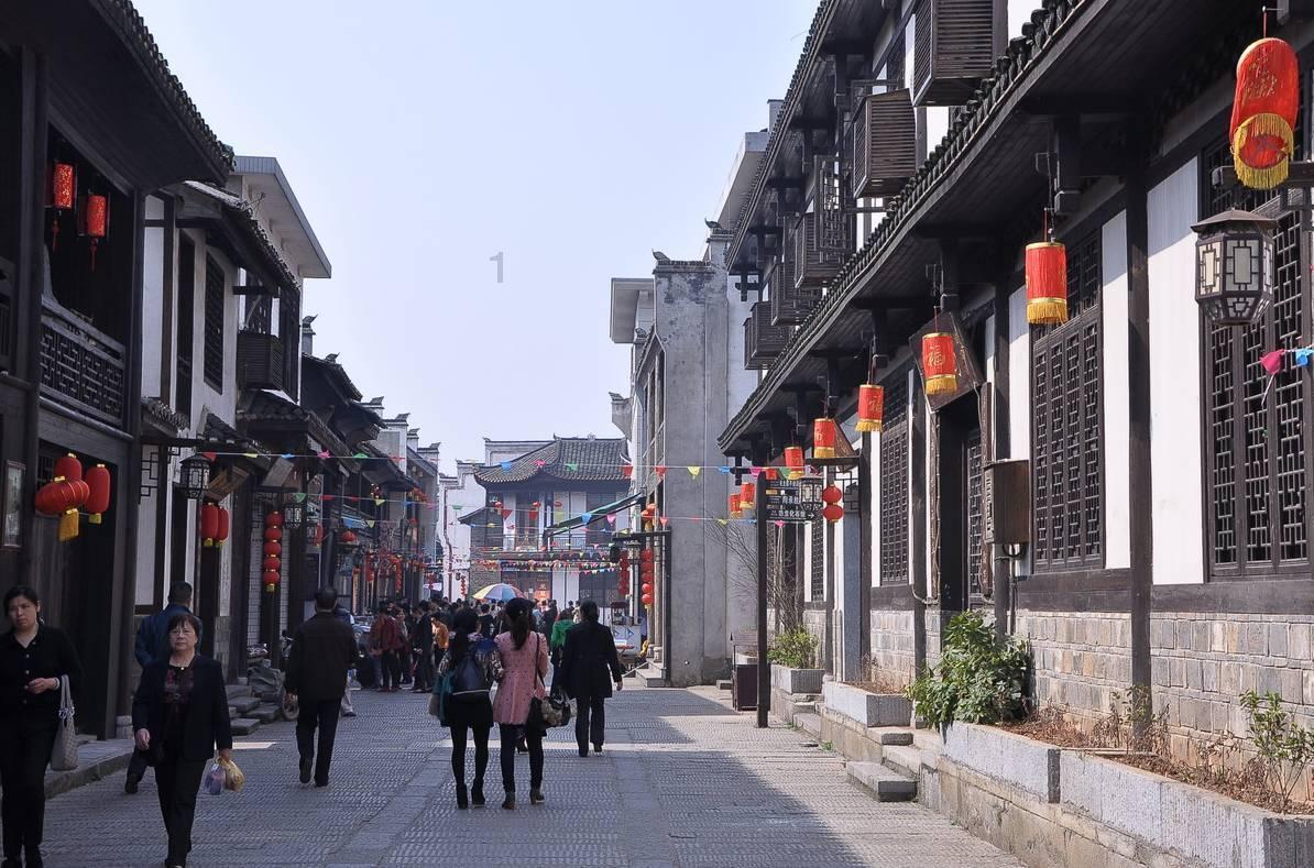 时刻绷紧安全生产这根弦 坚决守住守牢安全发展底线